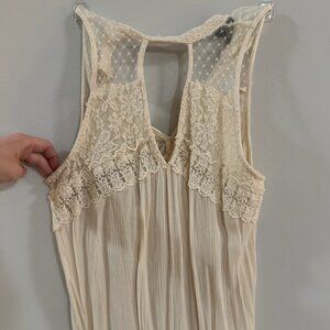 White lace button at neck American Eagle blouse